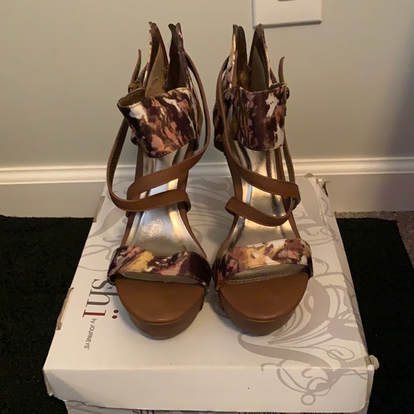 Wedges - Picture 1 of 6